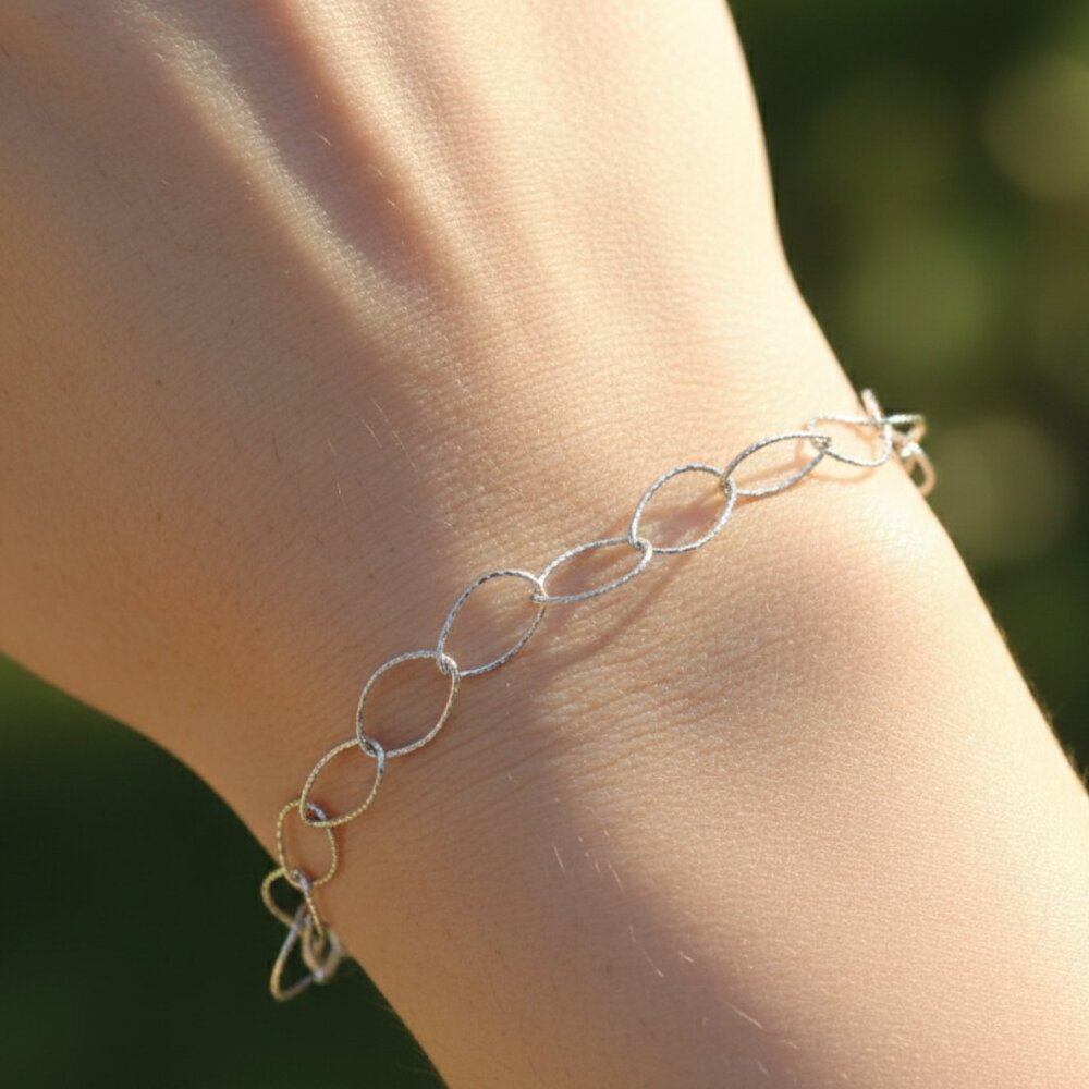 Minimalist Bracelet, Sleek & Modern Design, Women’s Fashion, YC110388-B